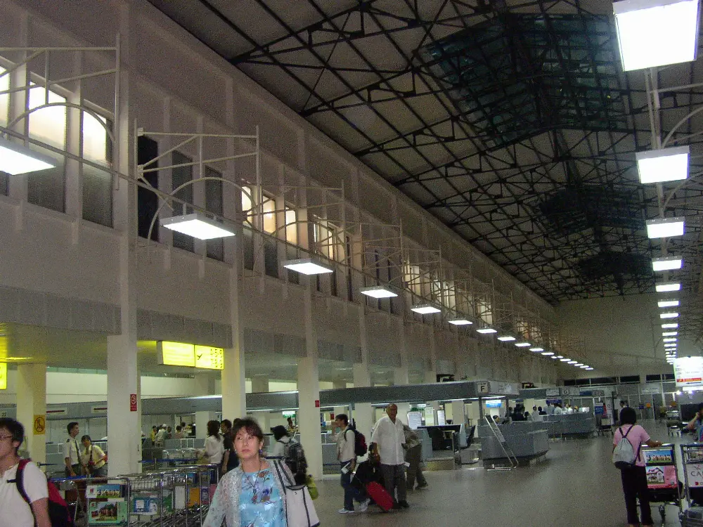 Tan Son Nhat Airport Terminal - Sedan Meet-and-Greet