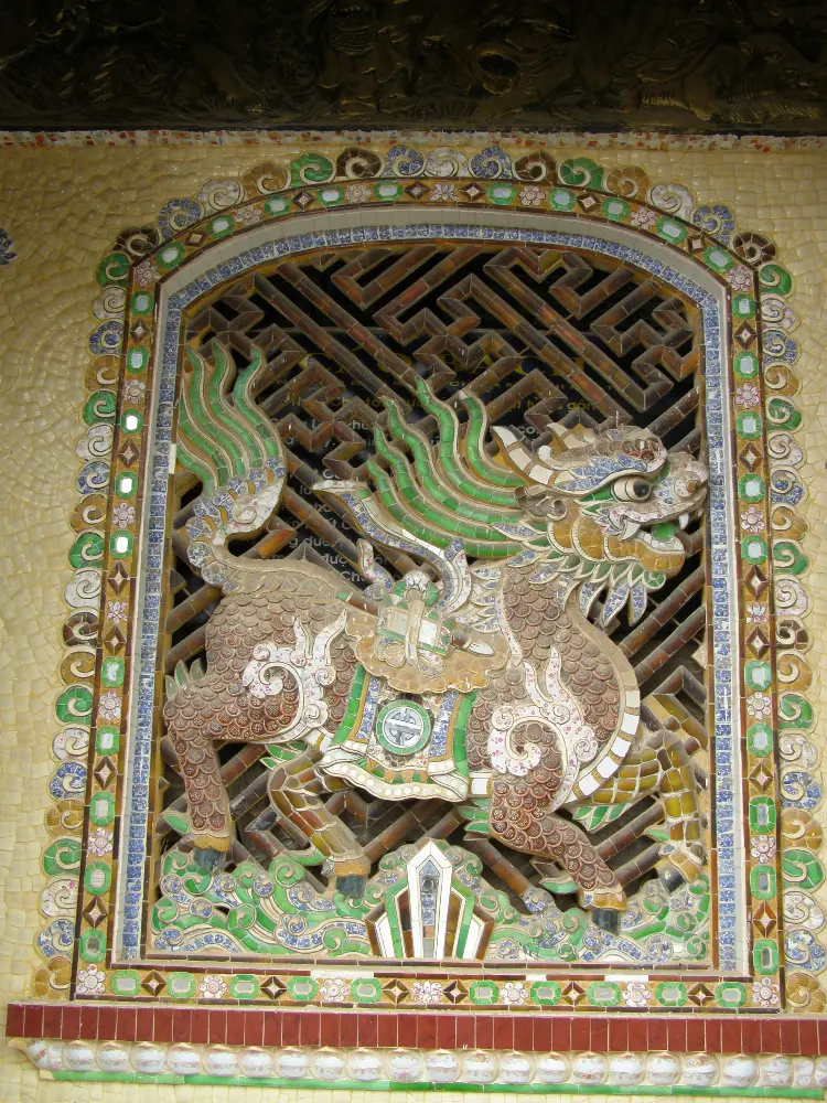Local Stories at Linh Phuoc Pagoda in Da Lat