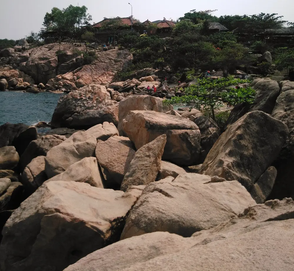 Lesser-Seen Perspectives of Hon Chong Promontory in Nha Trang