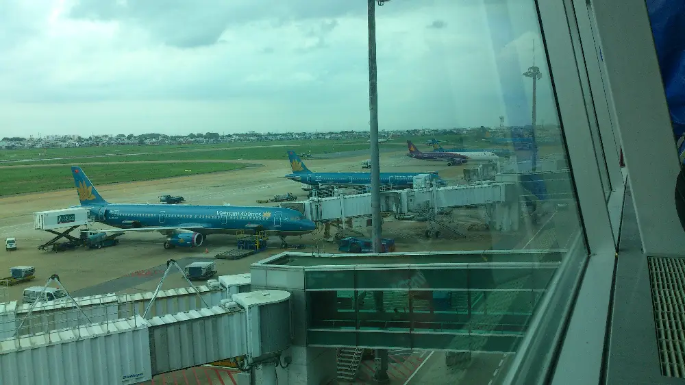 Airbus A321 at Tan Son Nhat - Sedan Meet-and-Greet