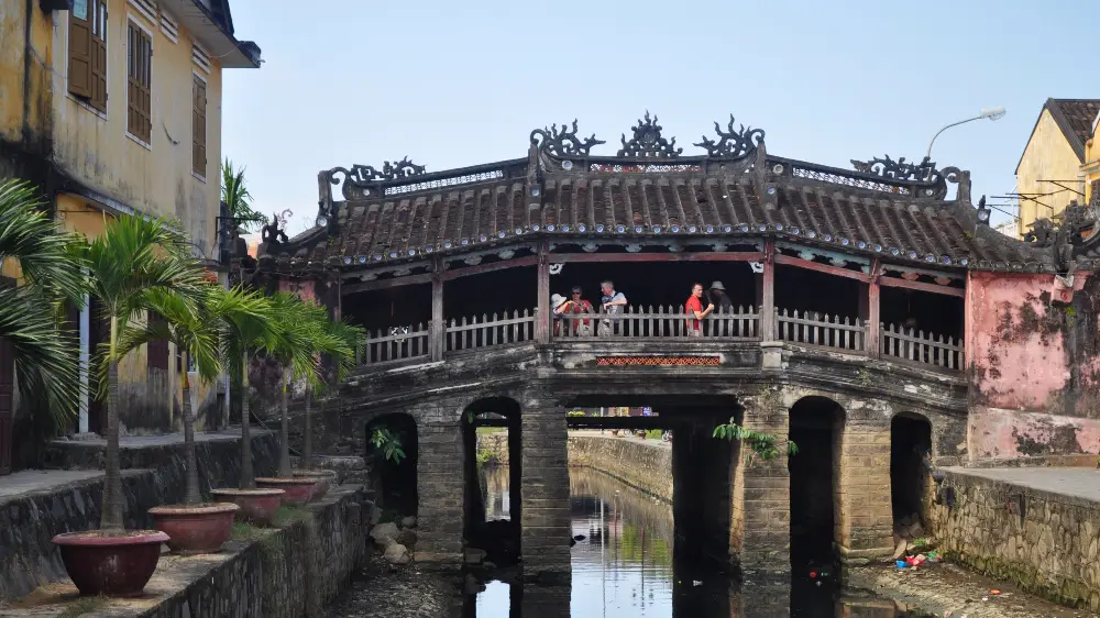 Local Stories at Japanese Covered Bridge in Hoi An