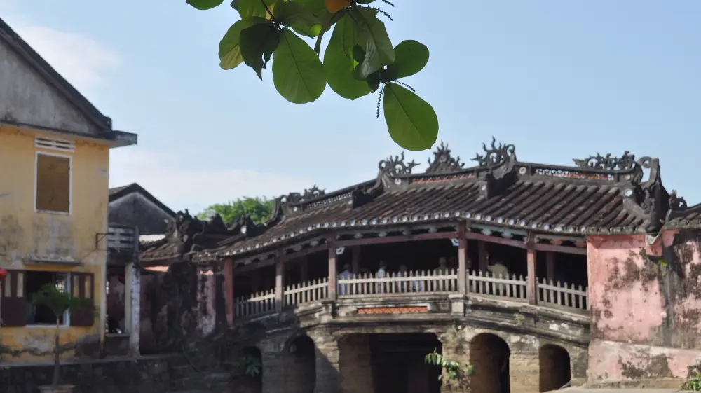 Local Stories at Japanese Covered Bridge in Hoi An