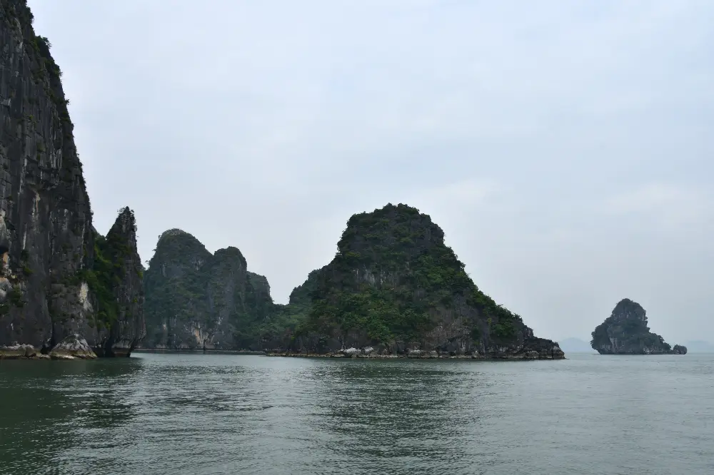 Cảnh quan và không gian của Toàn cảnh Hạ Long