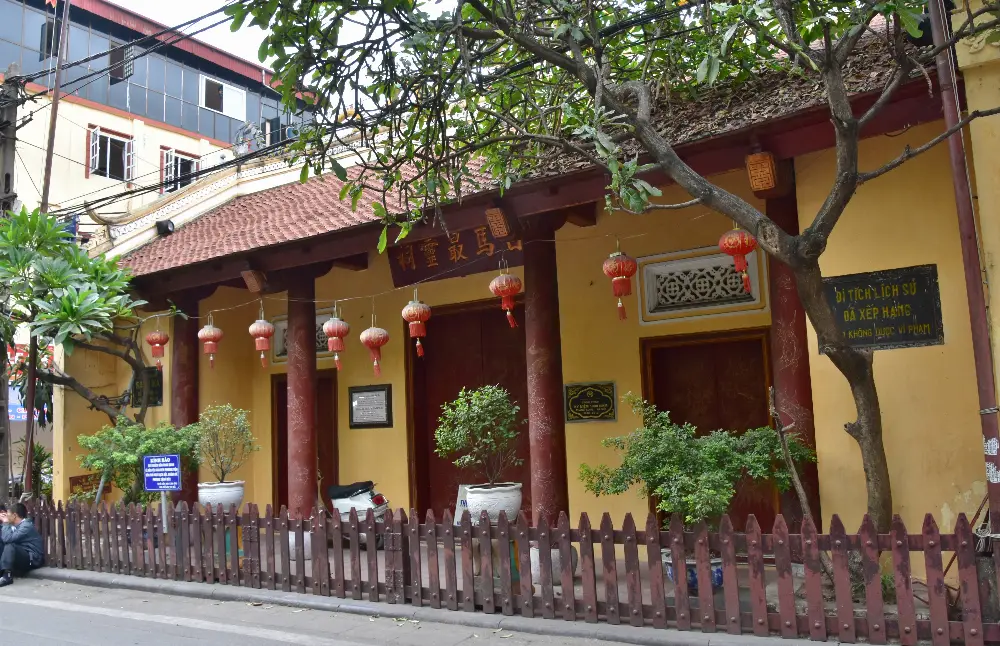 Walking Exploration around Hanoi Old Quarter