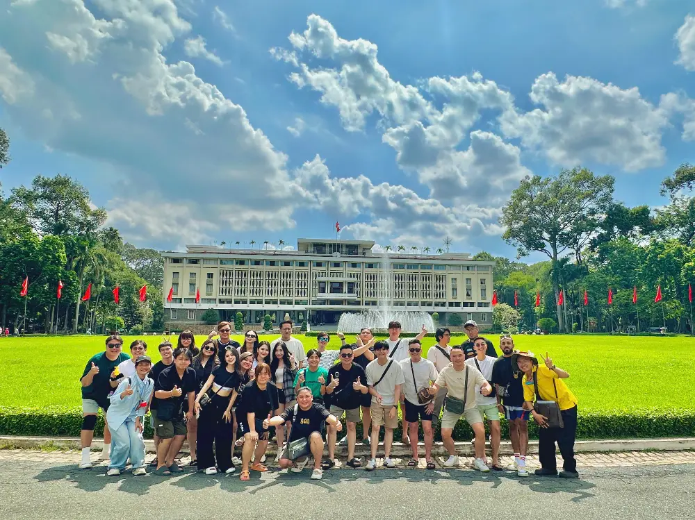 Saigon Cultural Experience with a Local - 2-Hour Private Walk