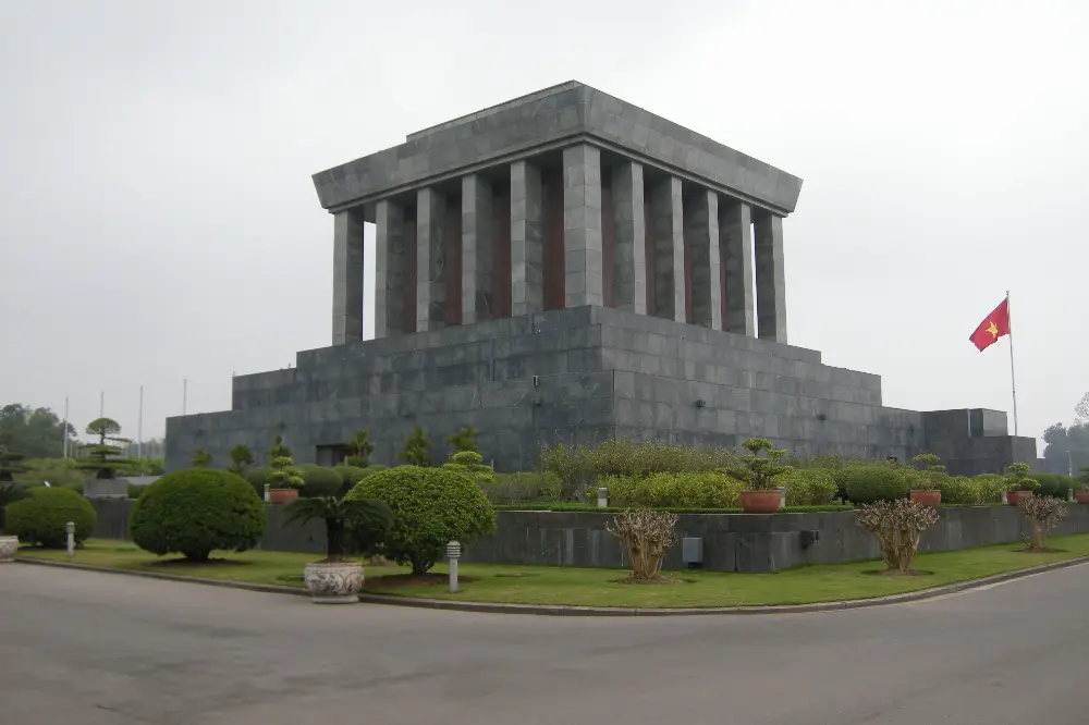 Walking Exploration around Ho Chi Minh Mausoleum in Hanoi
