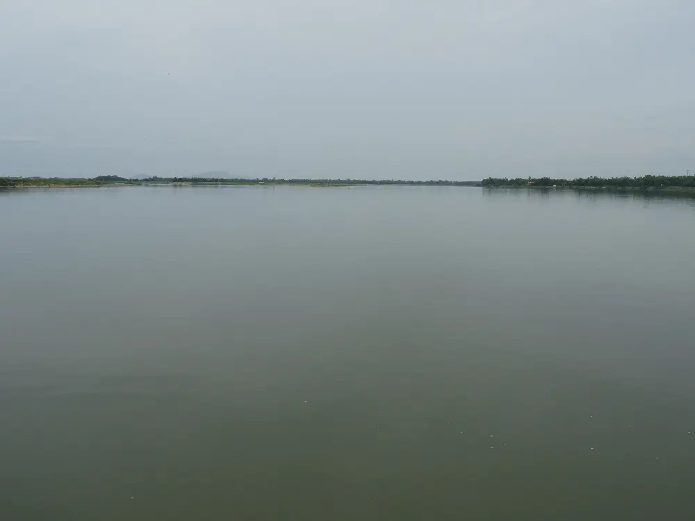 From Close-Up to Panorama at Thu Bon River in Hoi An
