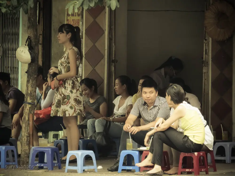 Walking Exploration around Hanoi Street Food