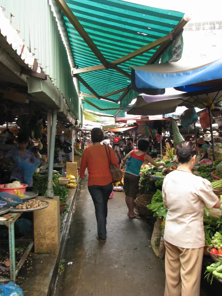 Saigon Street Food - 2-Hour Private Walk