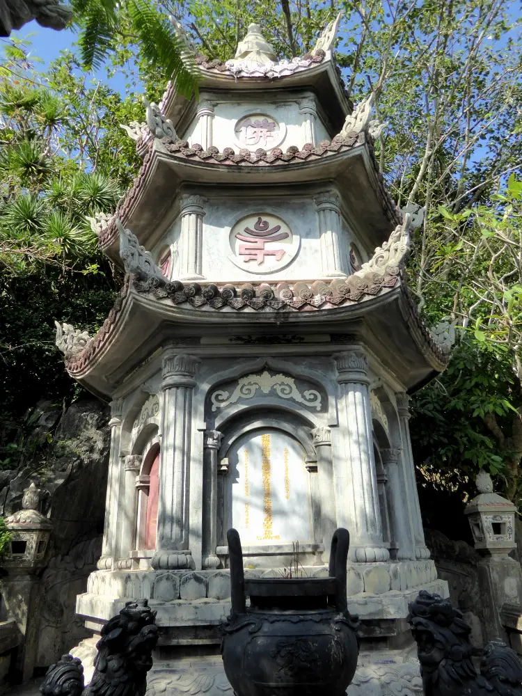 Câu chuyện địa phương tại Ngũ Hành Sơn tại Đà Nẵng