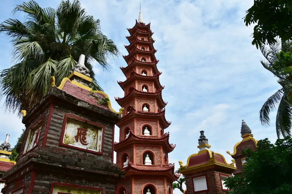 Walking Exploration around Tran Quoc Pagoda in Hanoi
