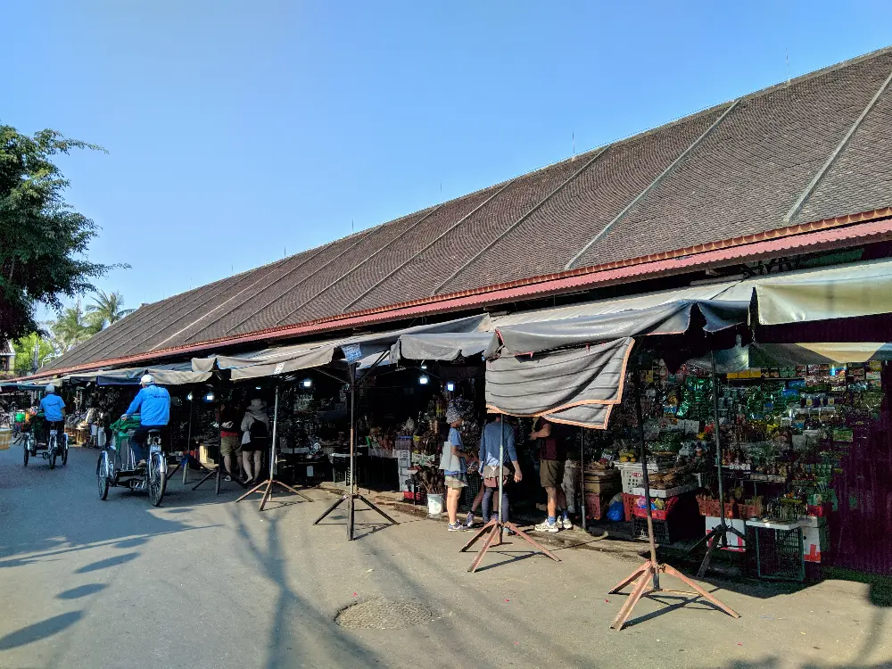 Local Stories at Hoi An Market