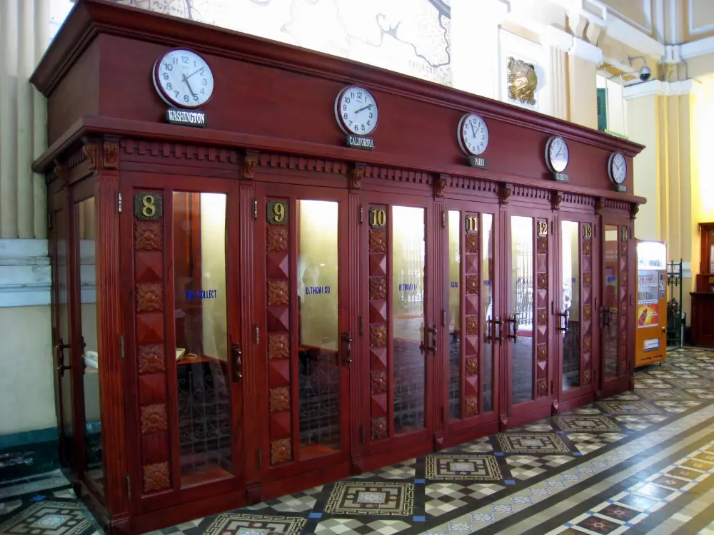 Saigon Central Post Office in Ho Chi Minh City Overview Tour