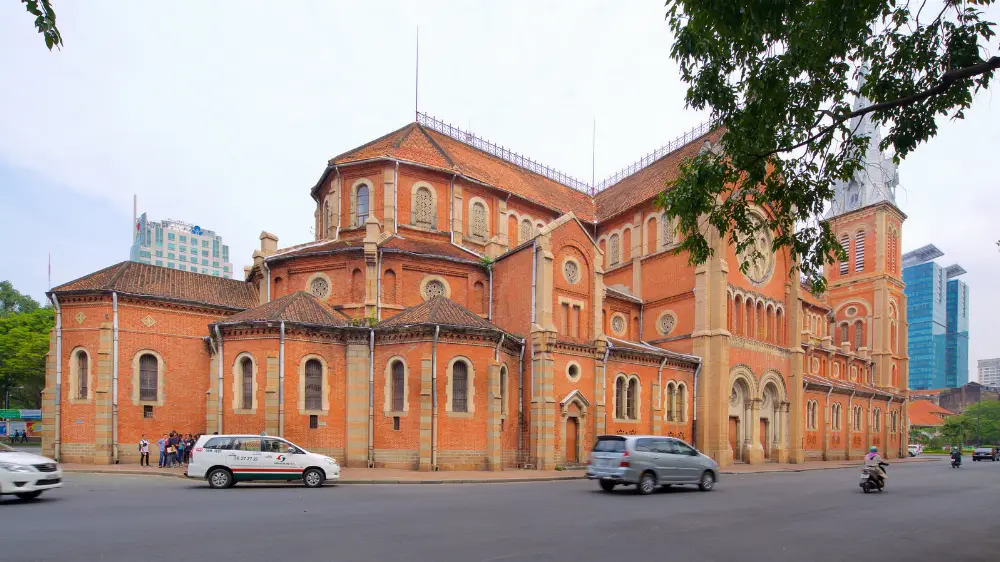 Ho Chi Minh City & Cu Chi Tunnels Full Day Tour