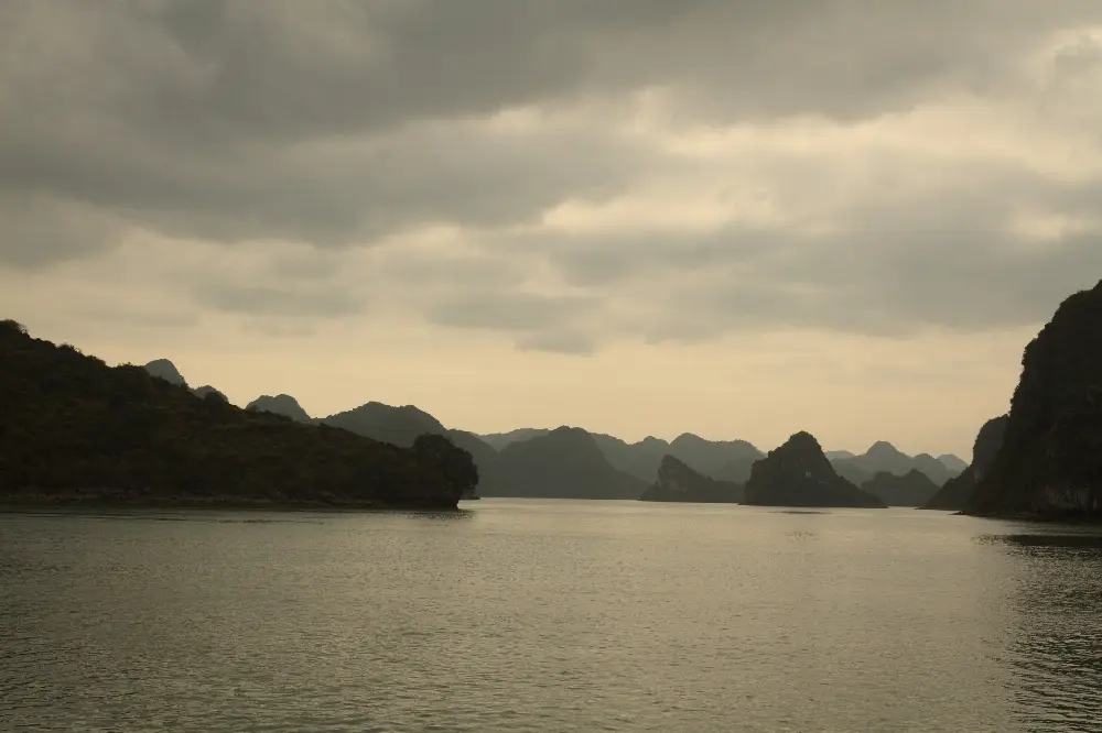 In-Depth Observation Route at Ha Long Bay Cruise