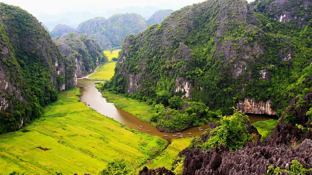 Best of Ninh Binh Tour: Hoa Lu, Bai Dinh, Trang An/Tam Coc, Mua Cave