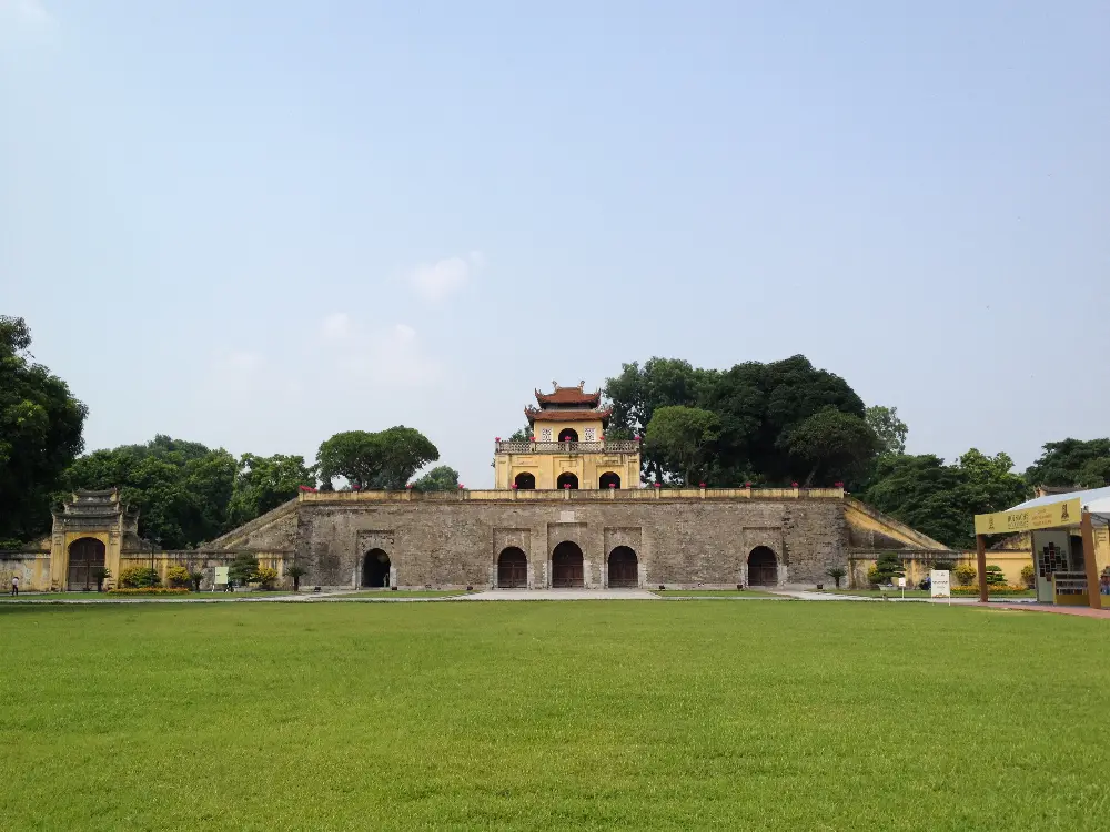 Photography Route at Imperial Citadel of Thang Long in Hanoi