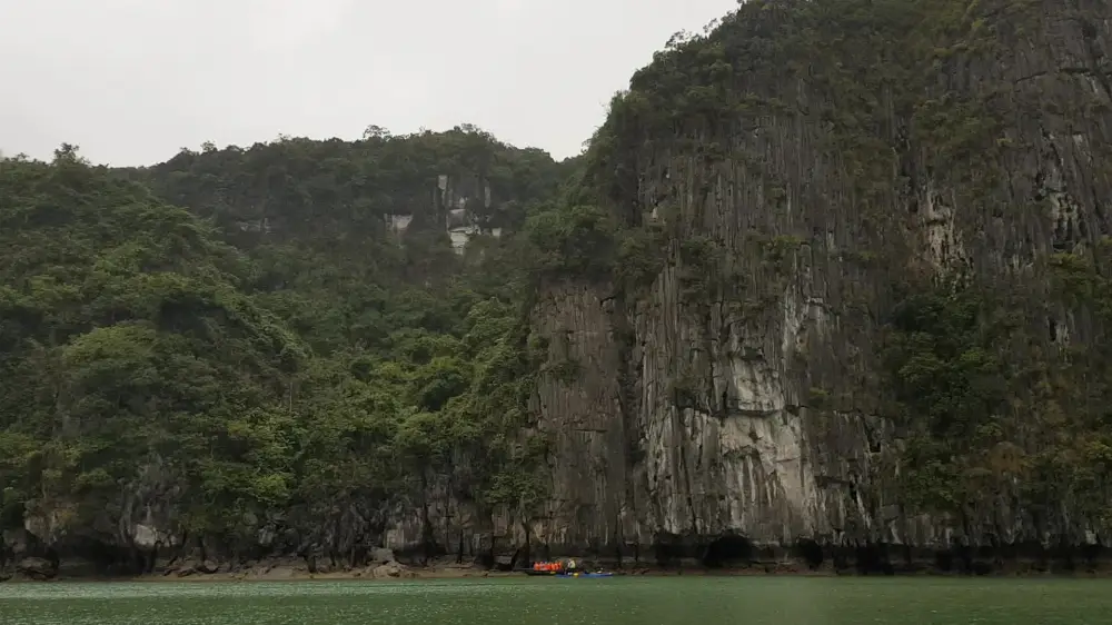 In-Depth Observation Route at Luon Cave in Ha Long