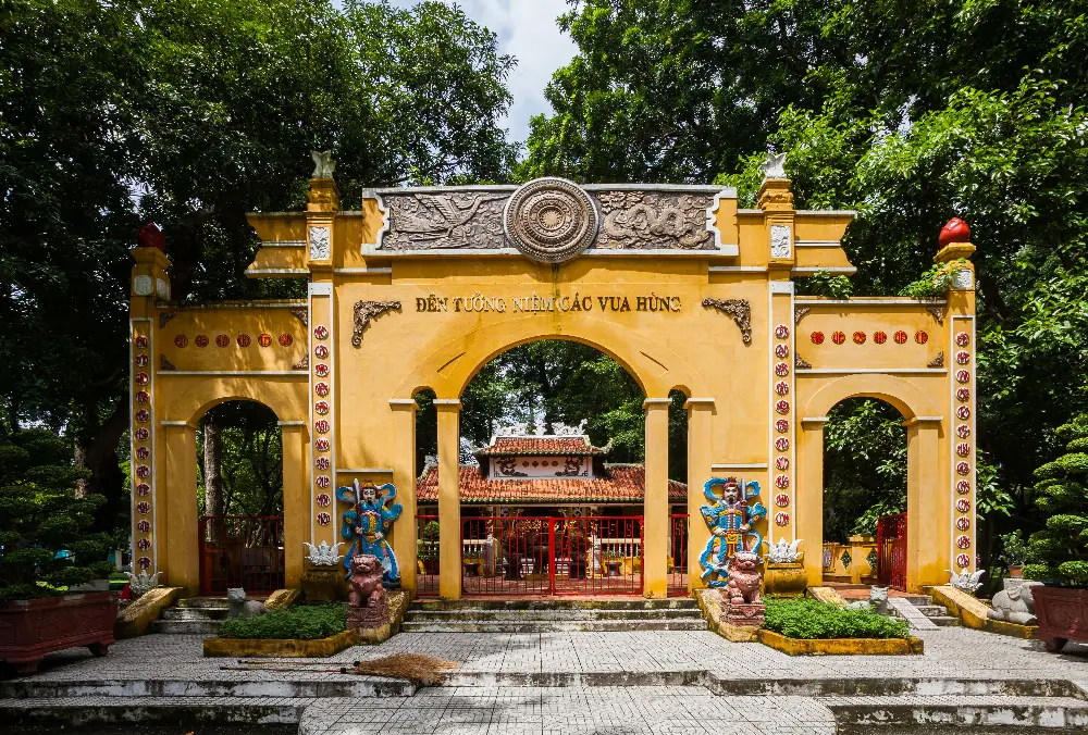 Tao Dan Park - 4-Hour Local Discovery